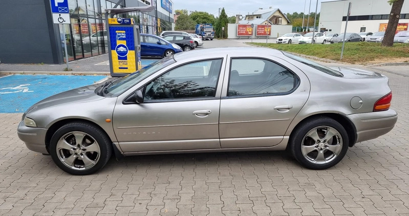 Chrysler Stratus cena 3900 przebieg: 201000, rok produkcji 2000 z Starogard Gdański małe 497